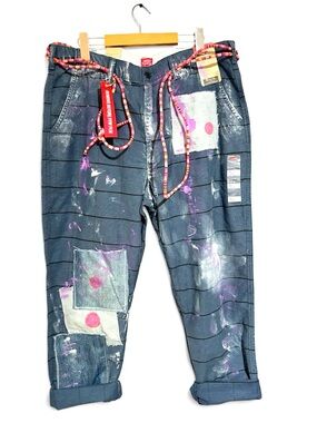 Levi’s high rise taper up cycle